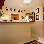 Admiral Hotel