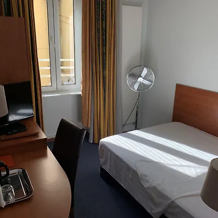 Admiral Hotel 3*